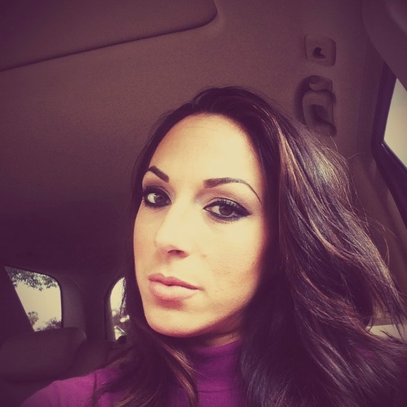 Meet your Posher, Elizabeth - Picture 1 of 1